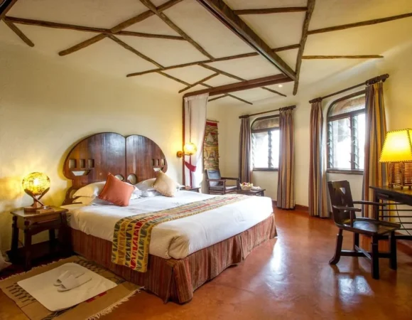 10 Days Luxury Flying Safari in Tanzania